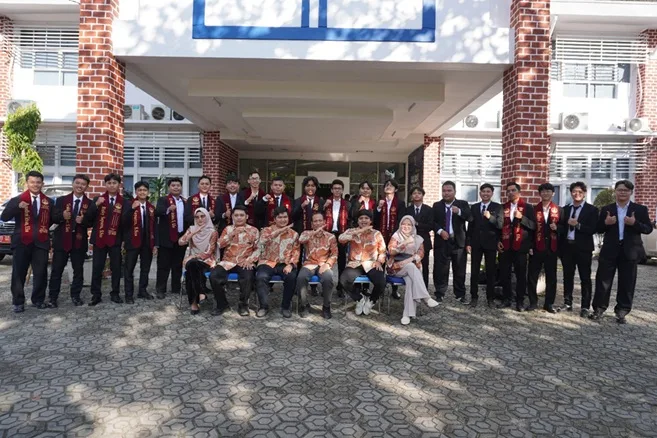 Sebanyak 89 Calon Wisudawan FISIP UBB Resmi Dilepas